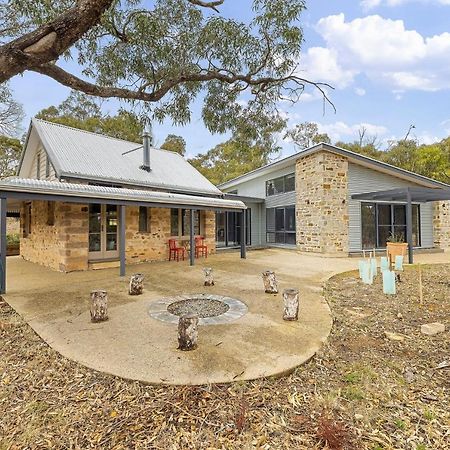 クレア Benny'S Retreat Luxury Bushland Escapeヴィラ エクステリア 写真