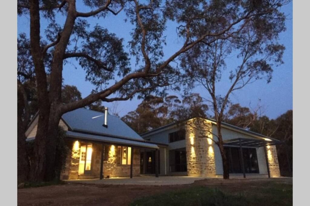 クレア Benny'S Retreat Luxury Bushland Escapeヴィラ エクステリア 写真